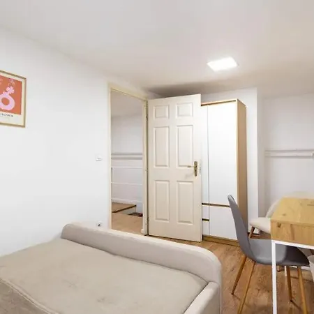 Cityscape Budget Szoevetseg 3 Apartment Budapest