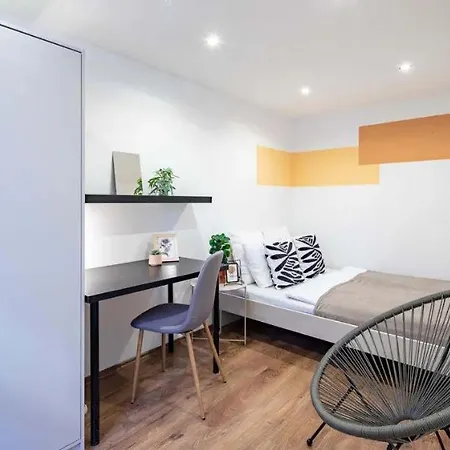 Cityscape Budget Szoevetseg 3 Apartment