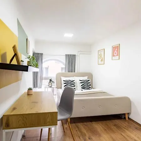 Cityscape Budget Szoevetseg 3 Apartment